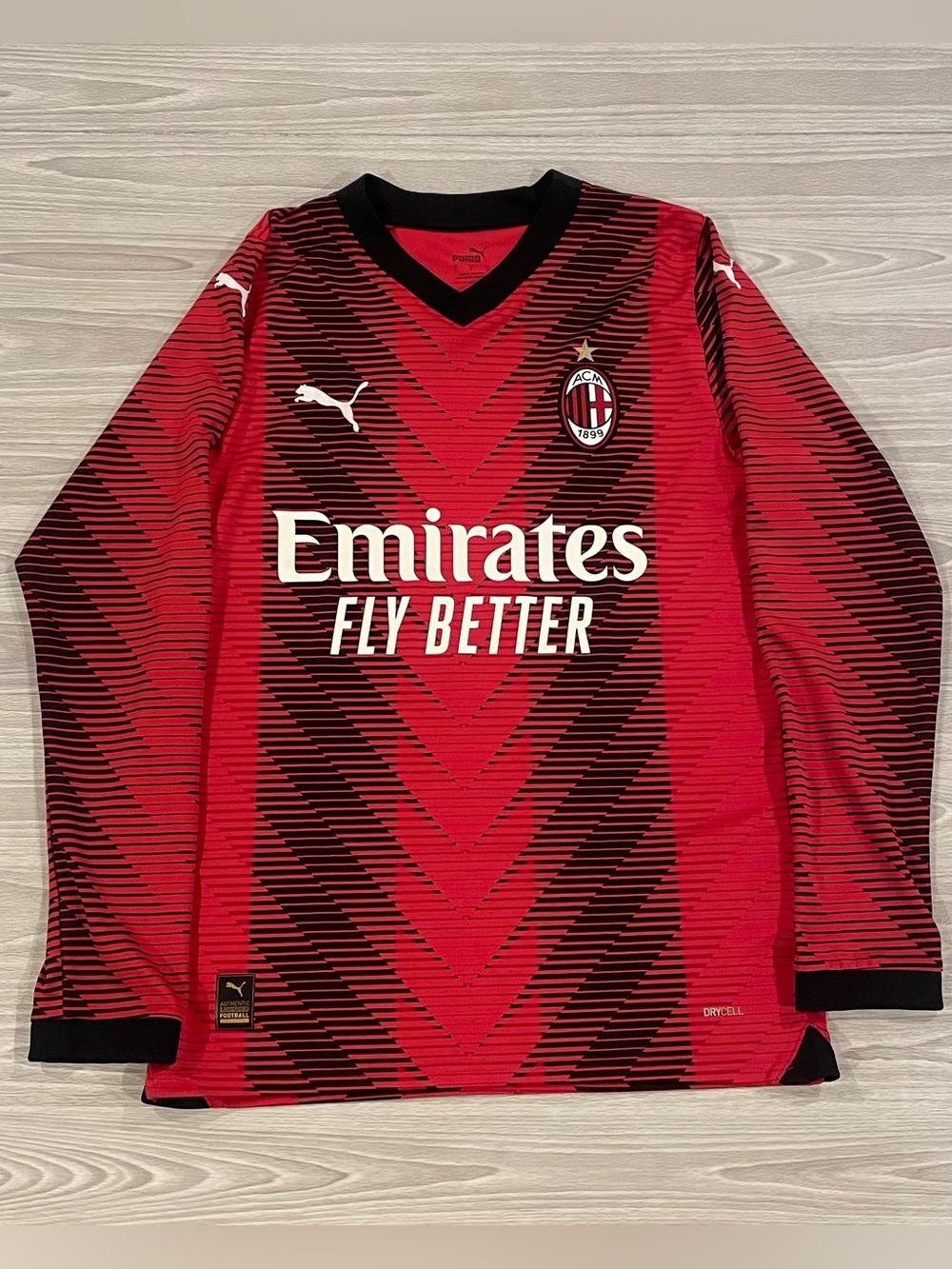 Puma 2023/24 AC Milan Home Soccer Jersey Long Sleeve Serie A Men’s Size Small